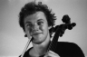 Cellist Frans Grapperhaus en zijn cello in 1986